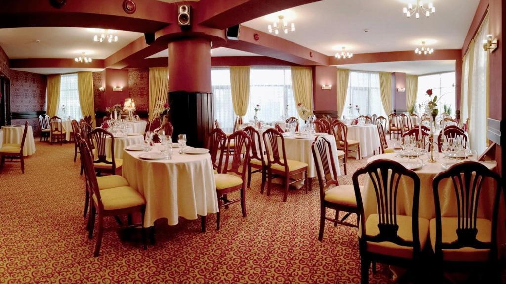 Indiana Hotel ยาช ภายนอก รูปภาพ